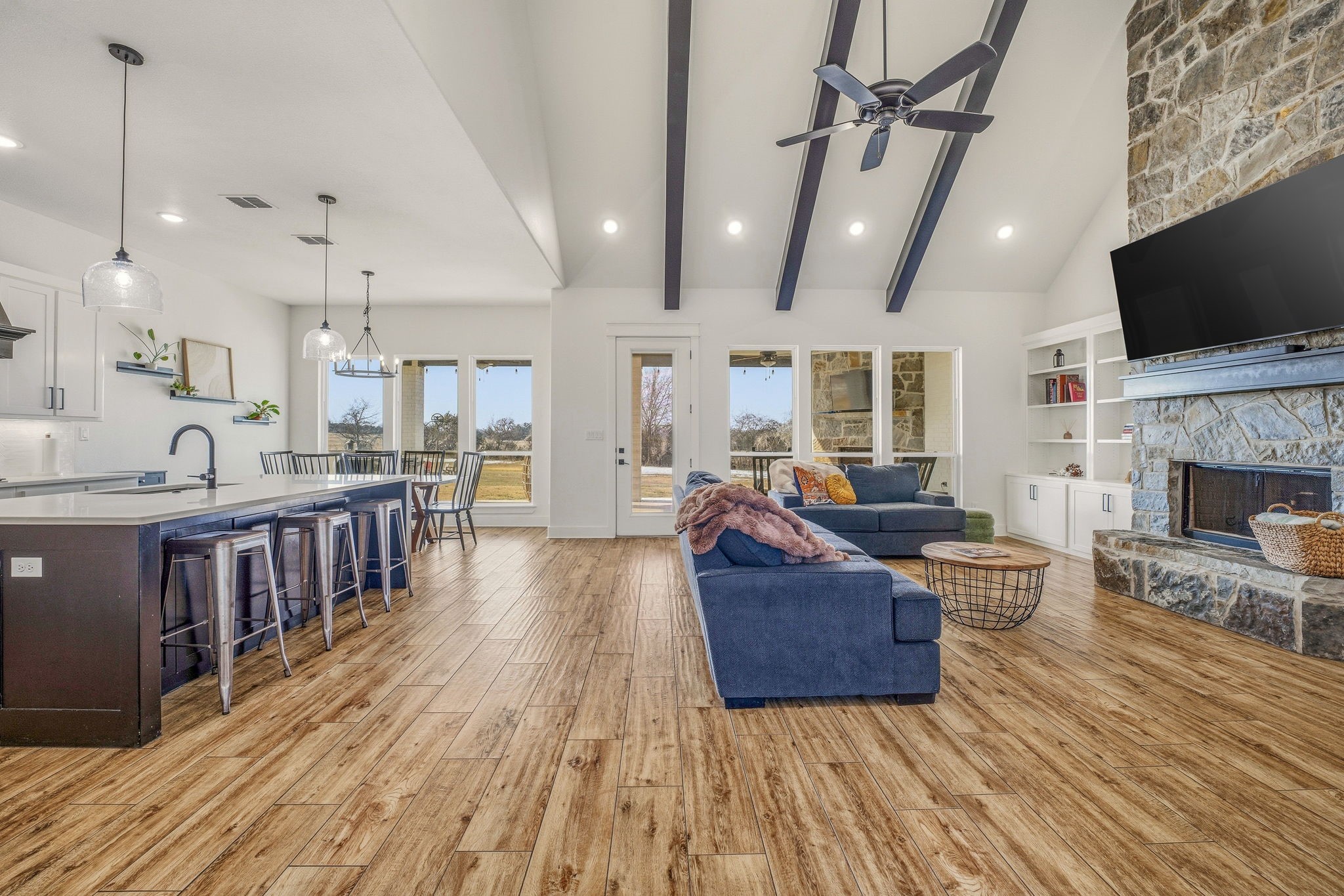 435 Creekside Court Weatherford TX 76087