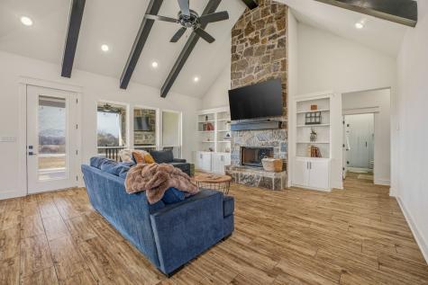 435 Creekside Court Weatherford TX 76087