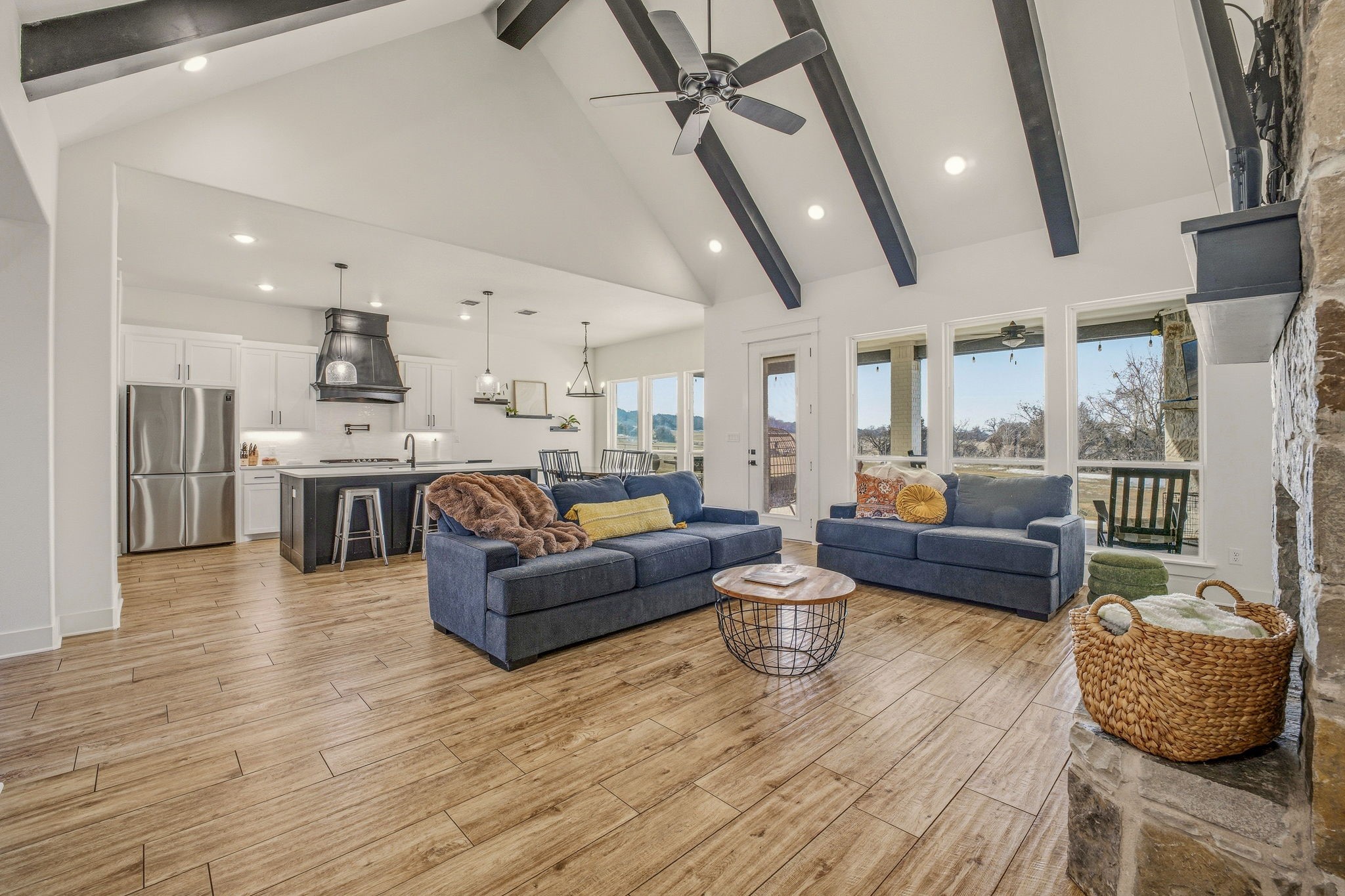 435 Creekside Court Weatherford TX 76087