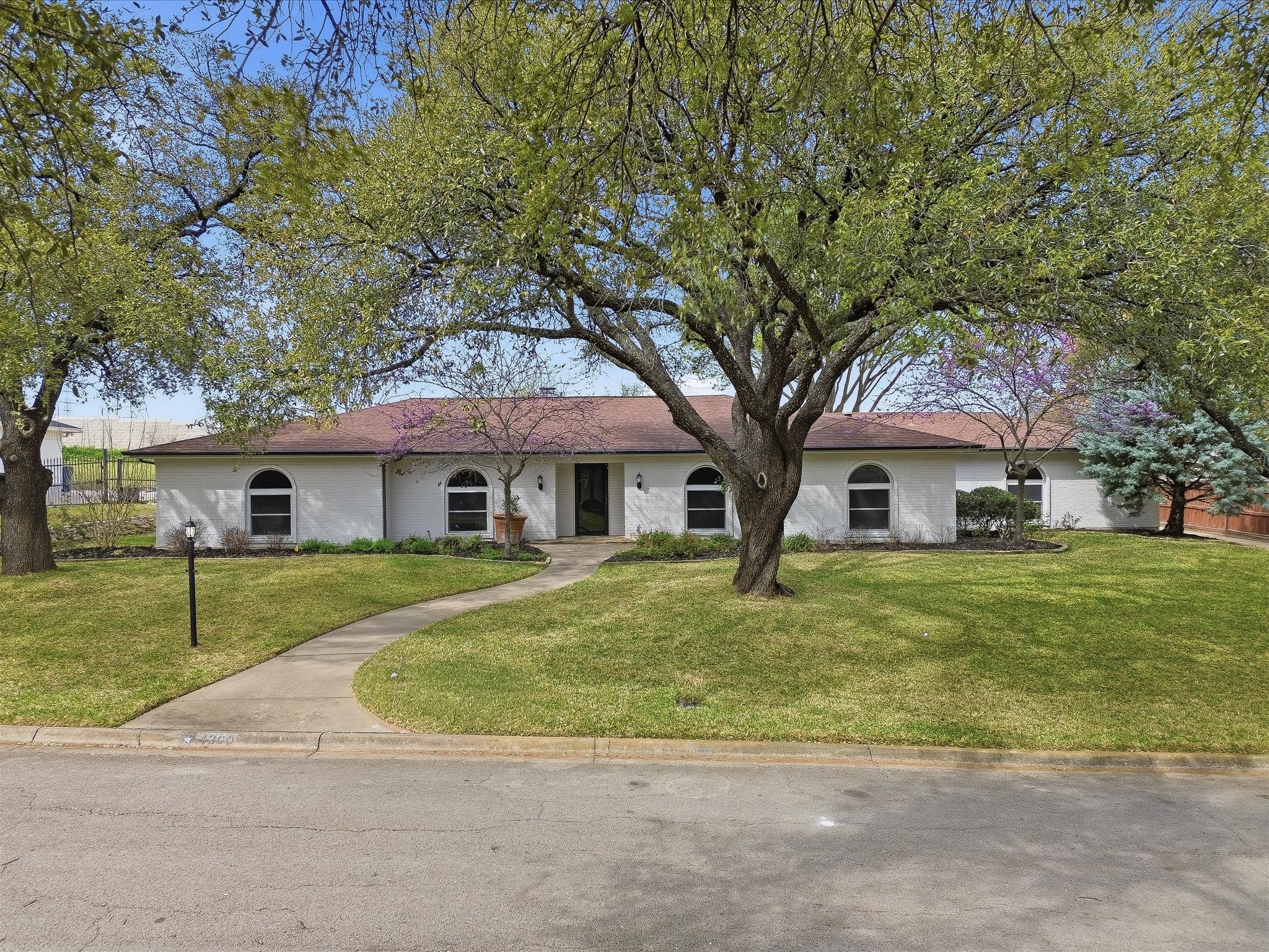 4300 Winding Way Benbrook TX 76126