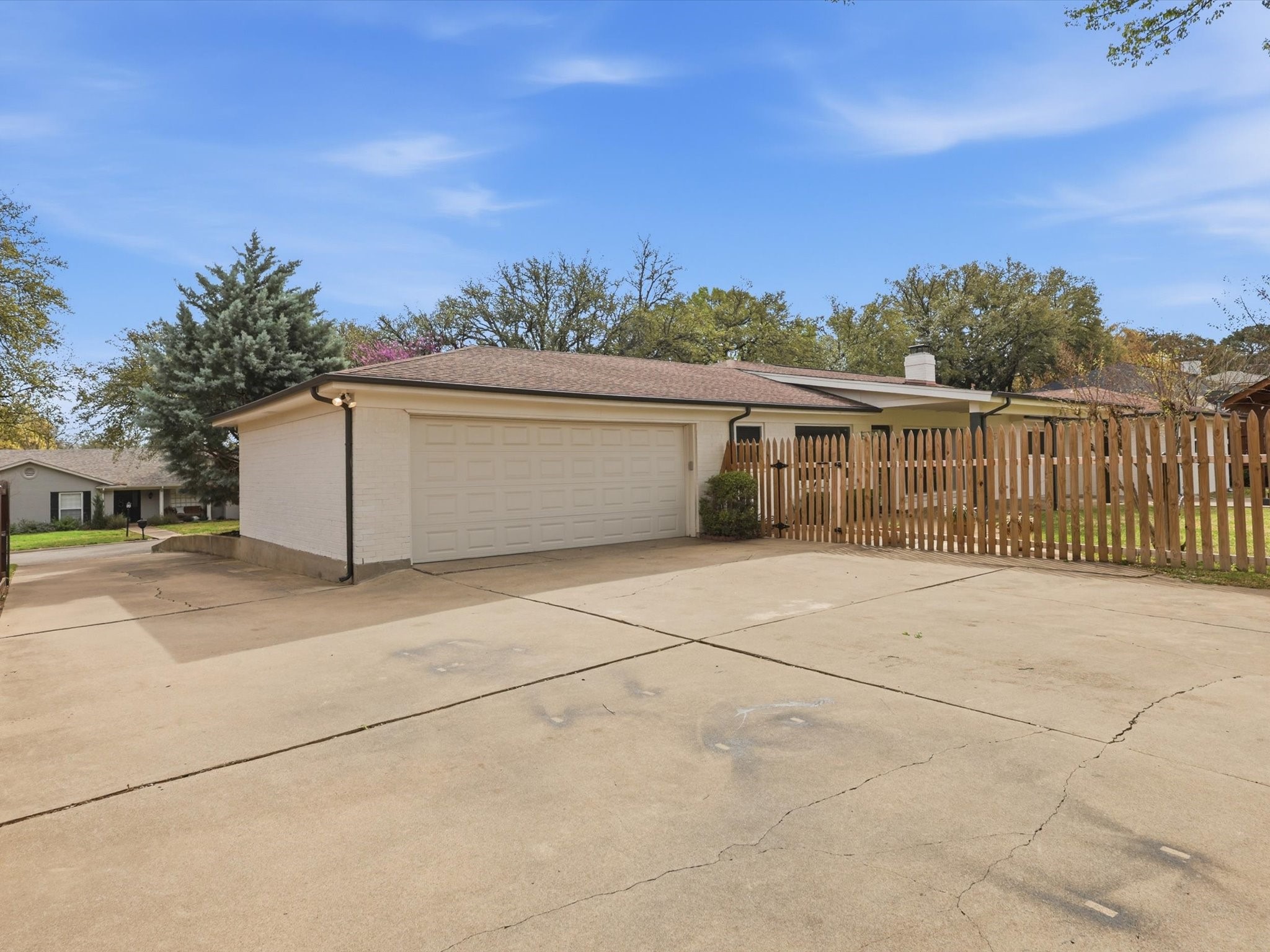 4300 Winding Way Benbrook TX 76126