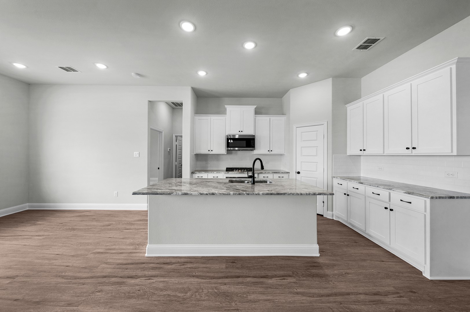 6516 Emerson Drive Mesquite TX 75126
