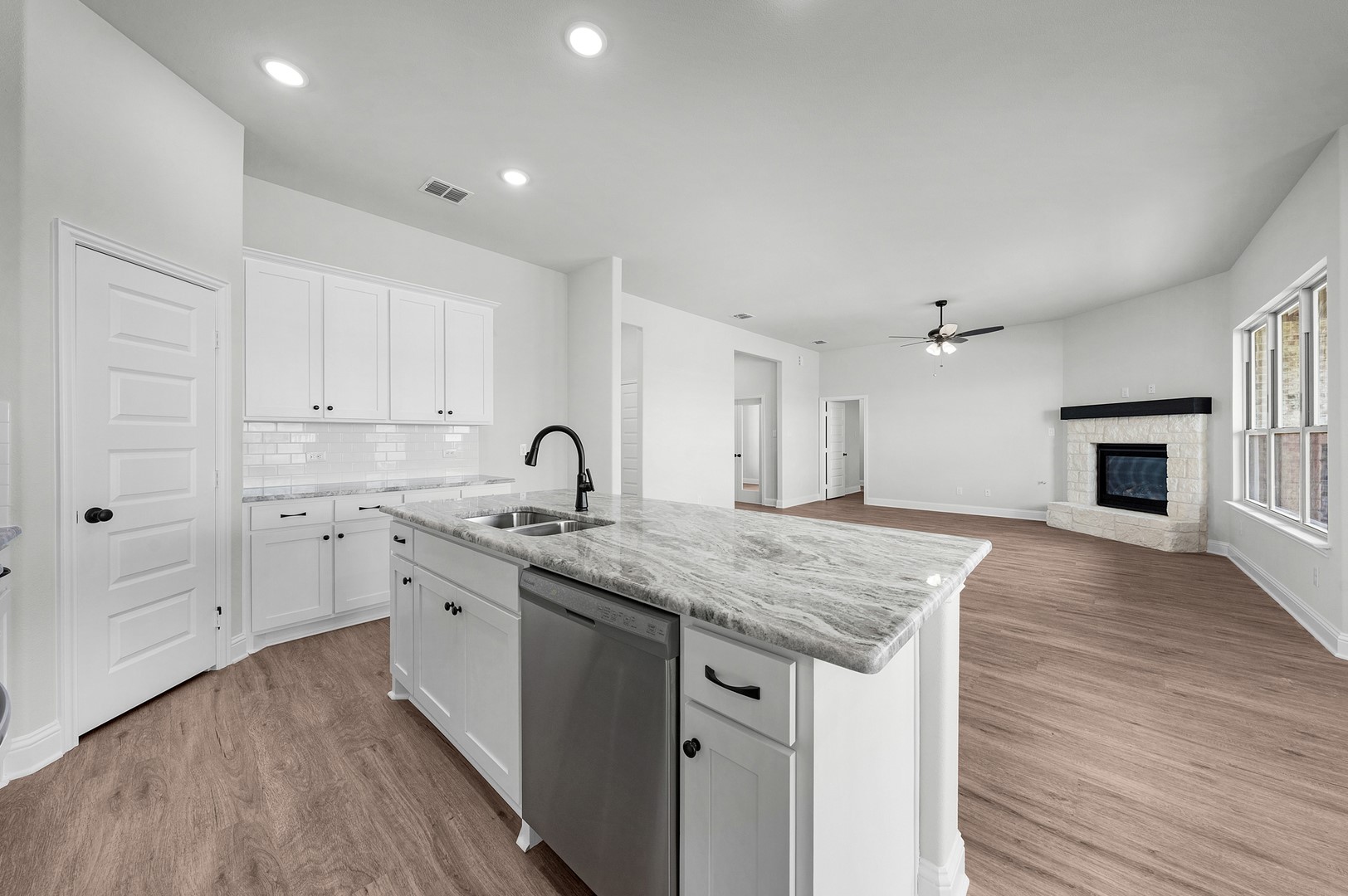 6516 Emerson Drive Mesquite TX 75126