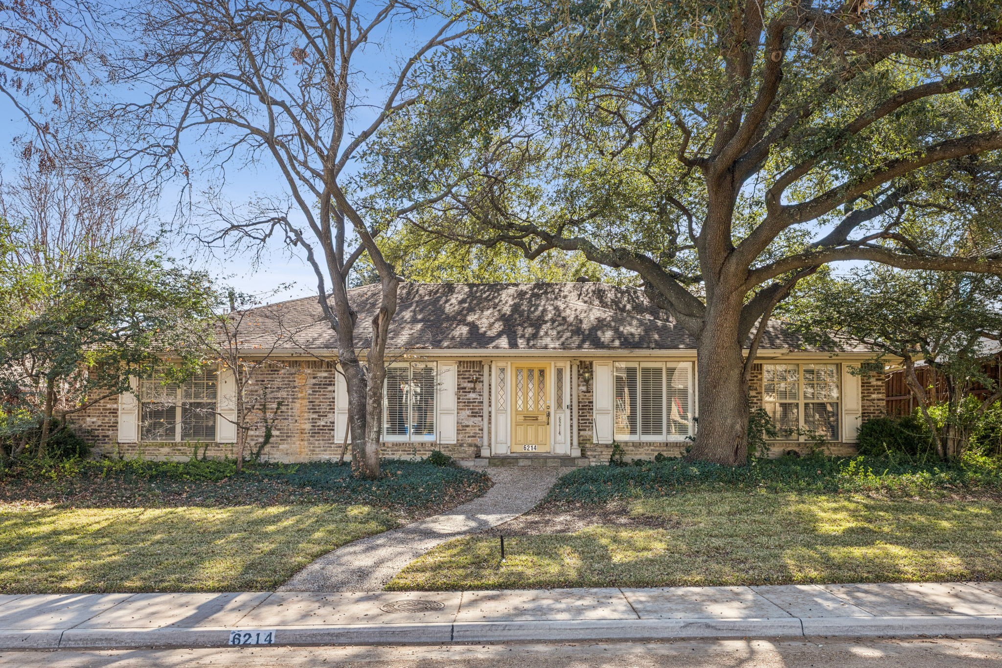 6214 Glennox Lane Dallas TX 75214