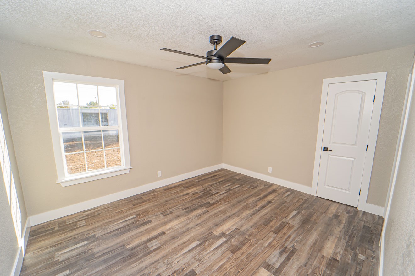 905 W Fifth Street Breckenridge TX 76424