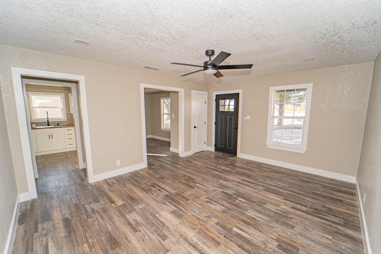 905 W Fifth Street Breckenridge TX 76424