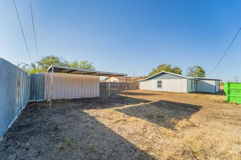 905 W Fifth Street Breckenridge TX 76424