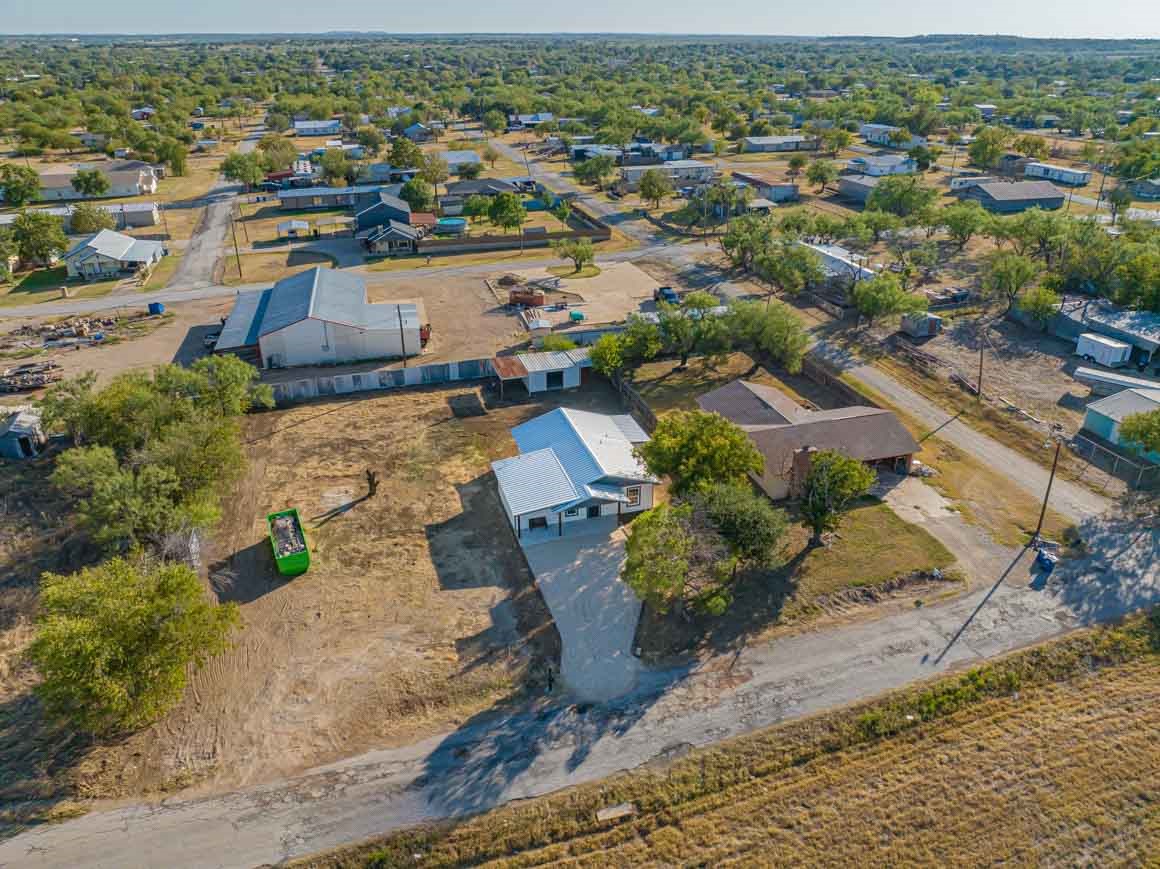905 W Fifth Street Breckenridge TX 76424
