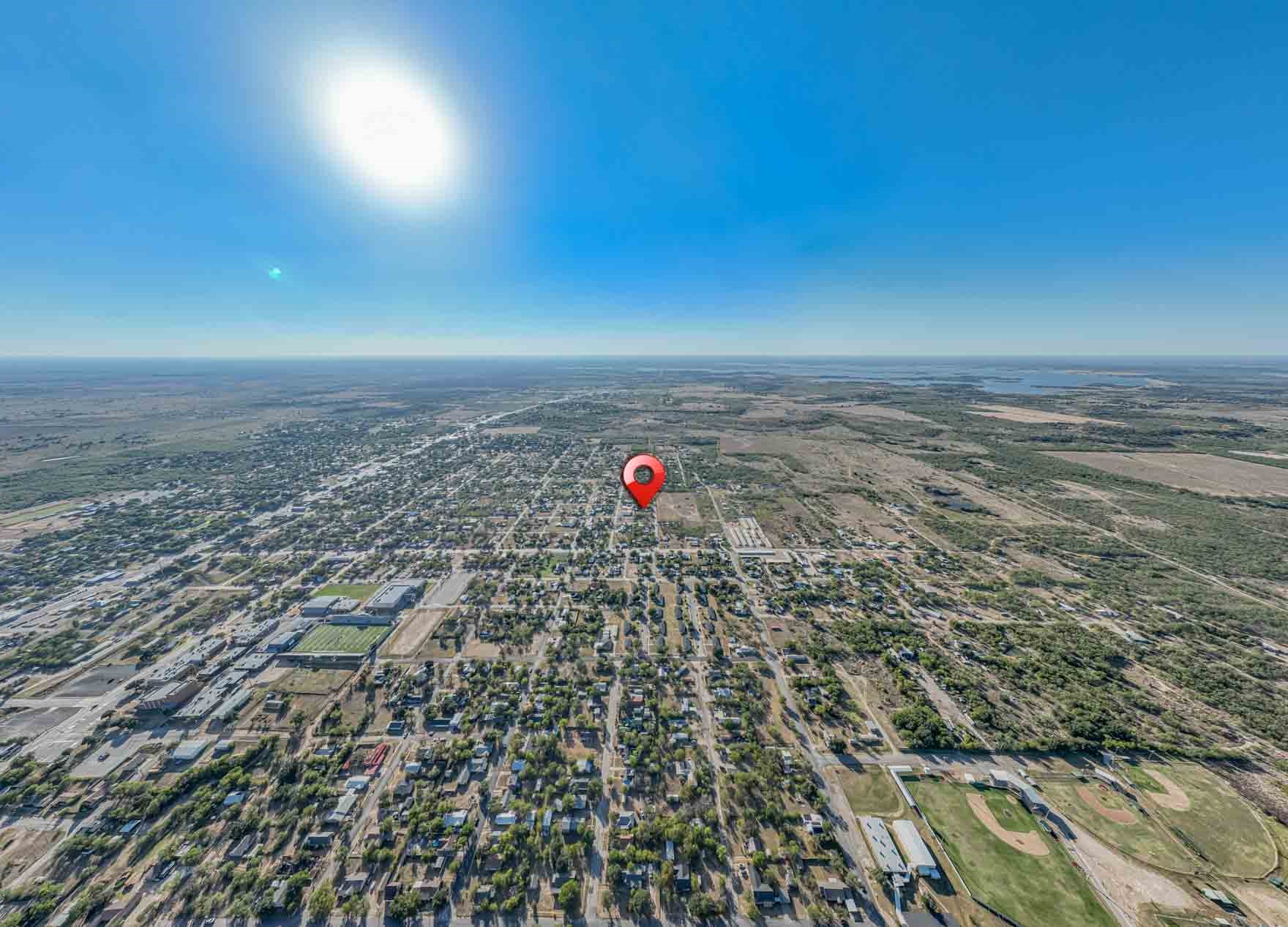 905 W Fifth Street Breckenridge TX 76424