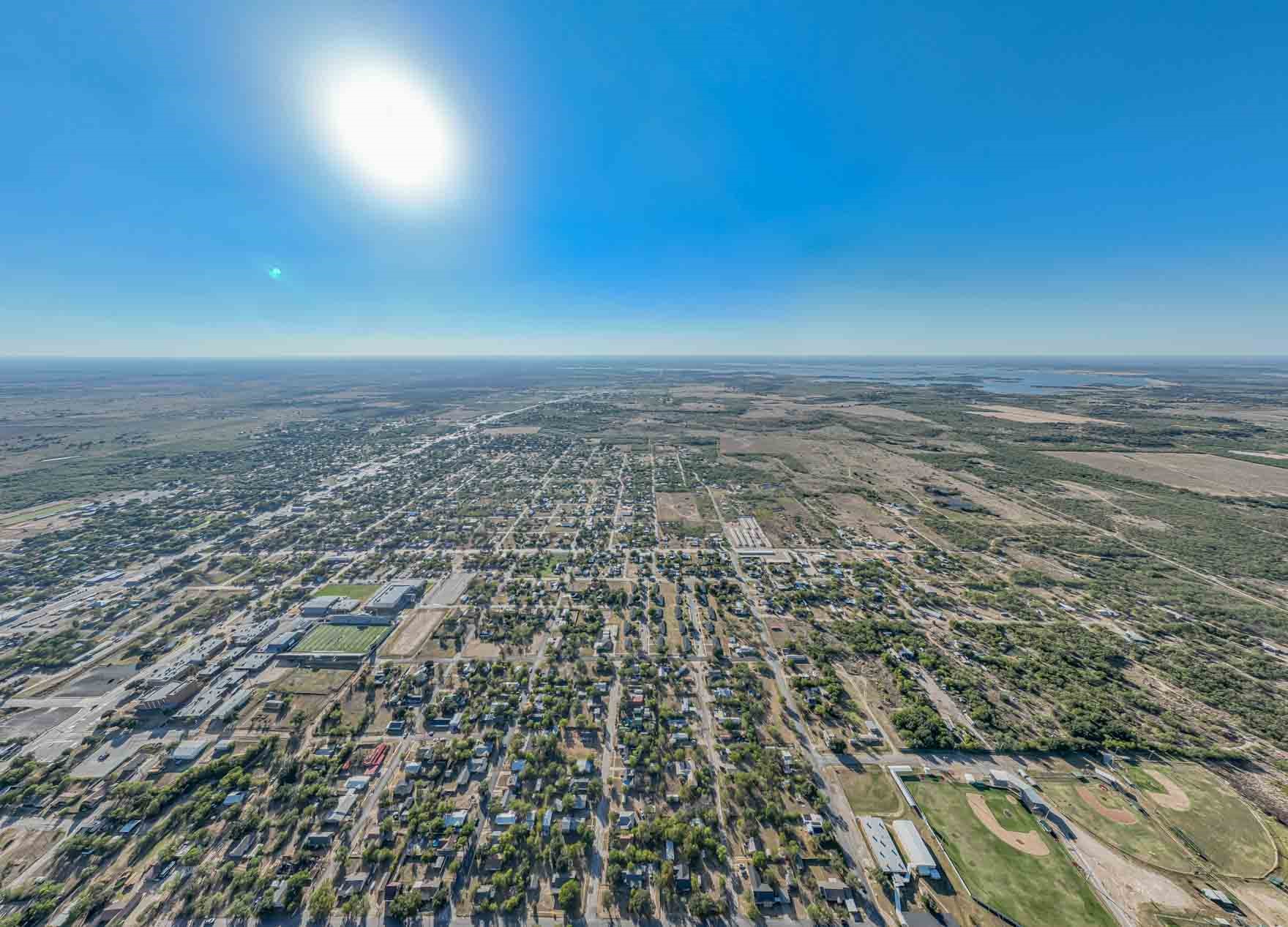 905 W Fifth Street Breckenridge TX 76424