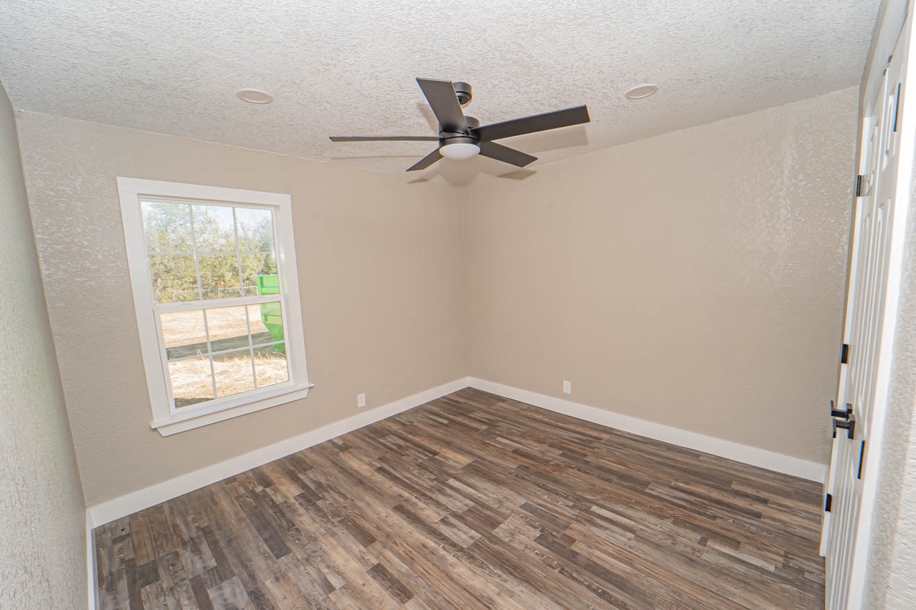 905 W Fifth Street Breckenridge TX 76424