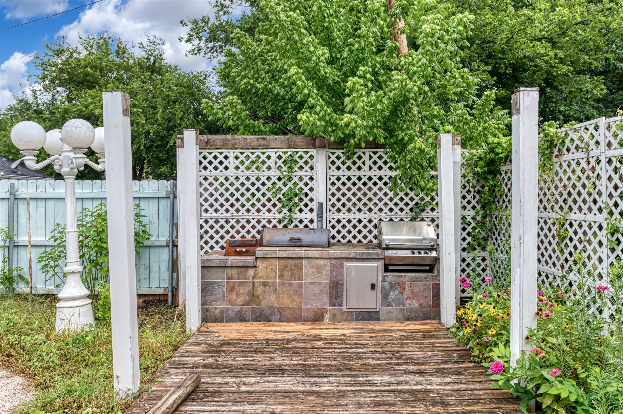 113 E Avenue C Waxahachie TX 75165