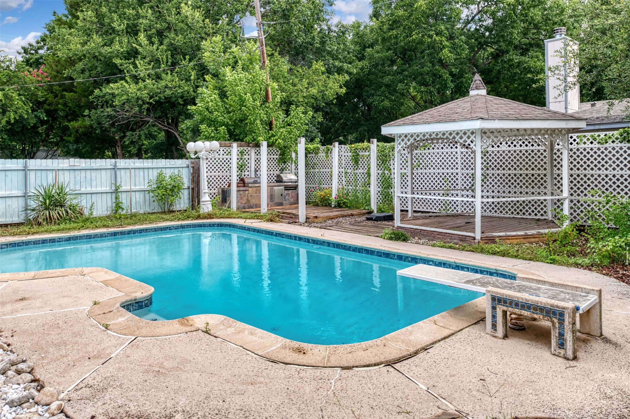 113 E Avenue C Waxahachie TX 75165