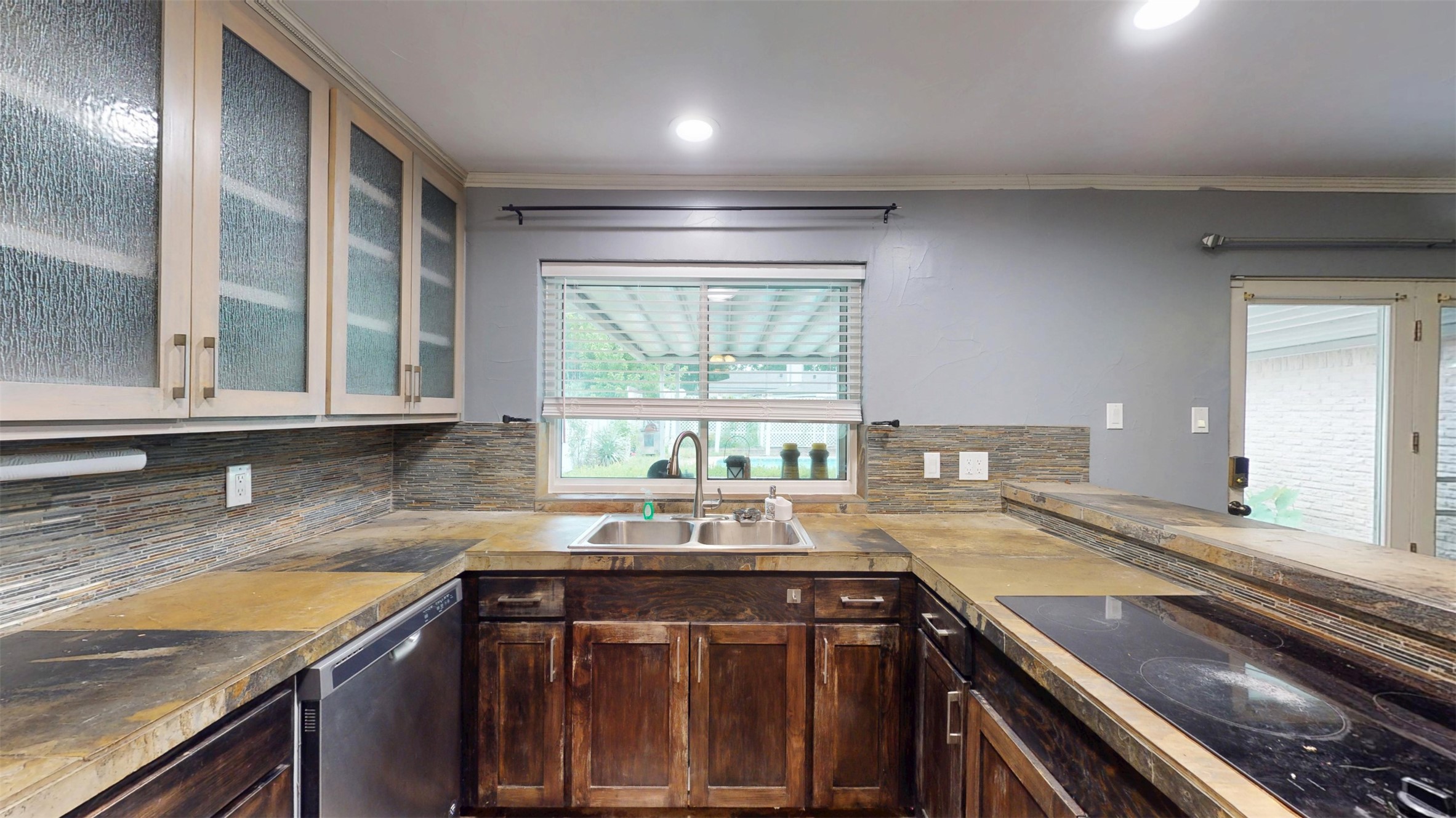 113 E Avenue C Waxahachie TX 75165