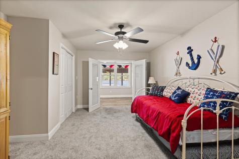 2118 W Lake Drive Gladewater TX 75647