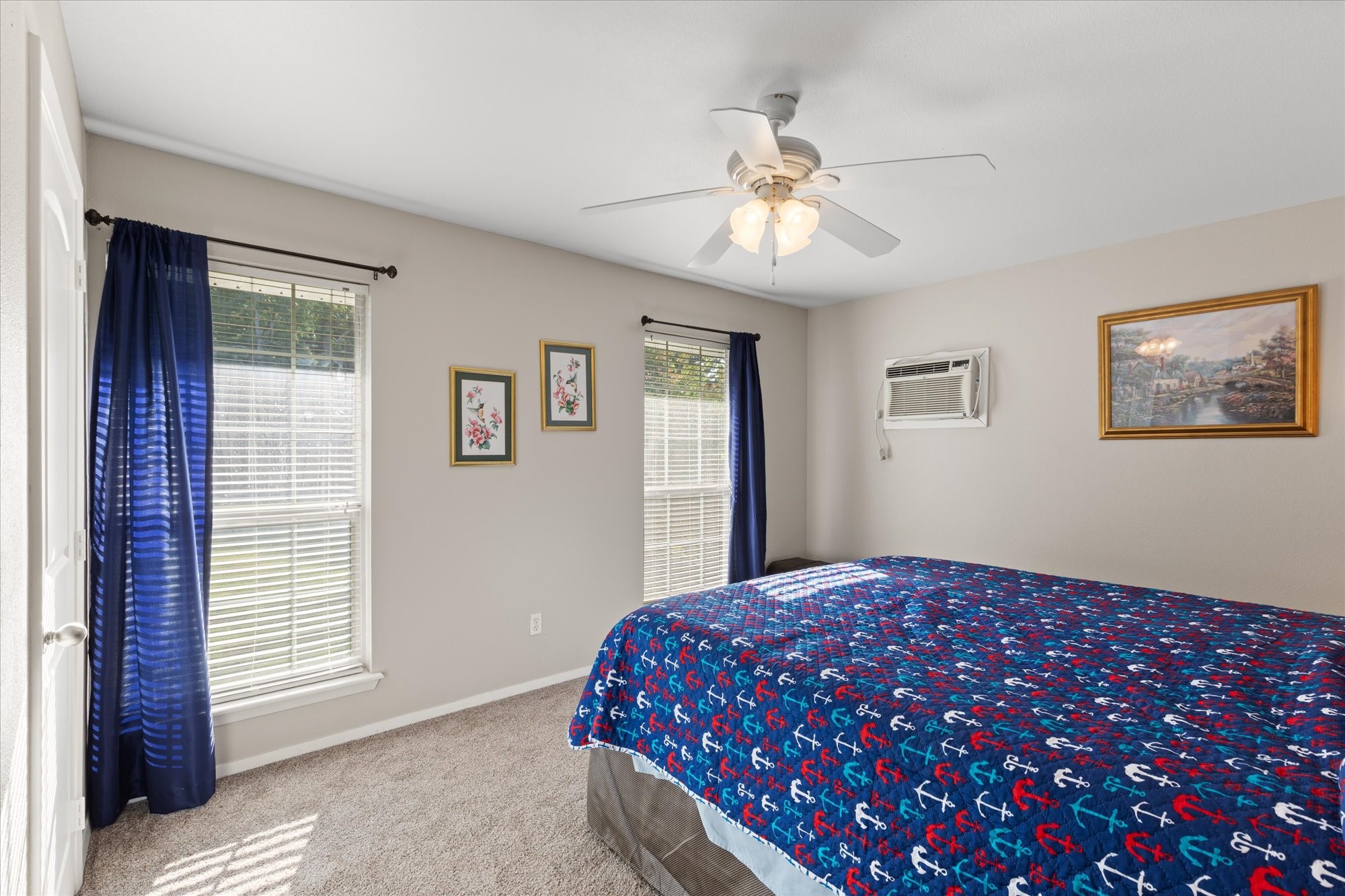2118 W Lake Drive Gladewater TX 75647