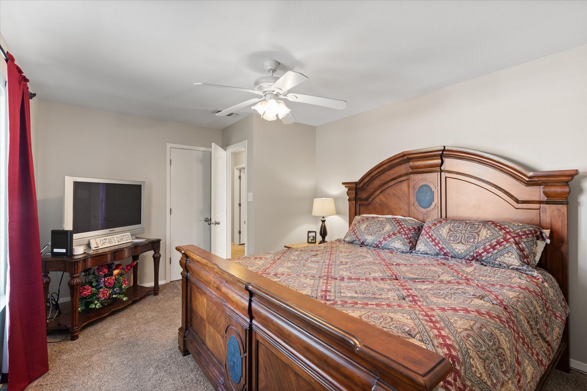 2118 W Lake Drive Gladewater TX 75647