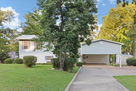 2118 W Lake Drive Gladewater TX 75647
