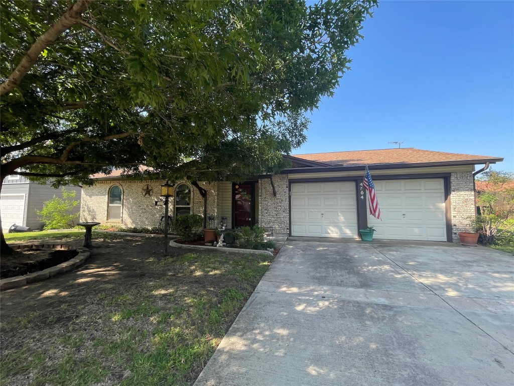 4504 Easy Street Haltom City TX 76117
