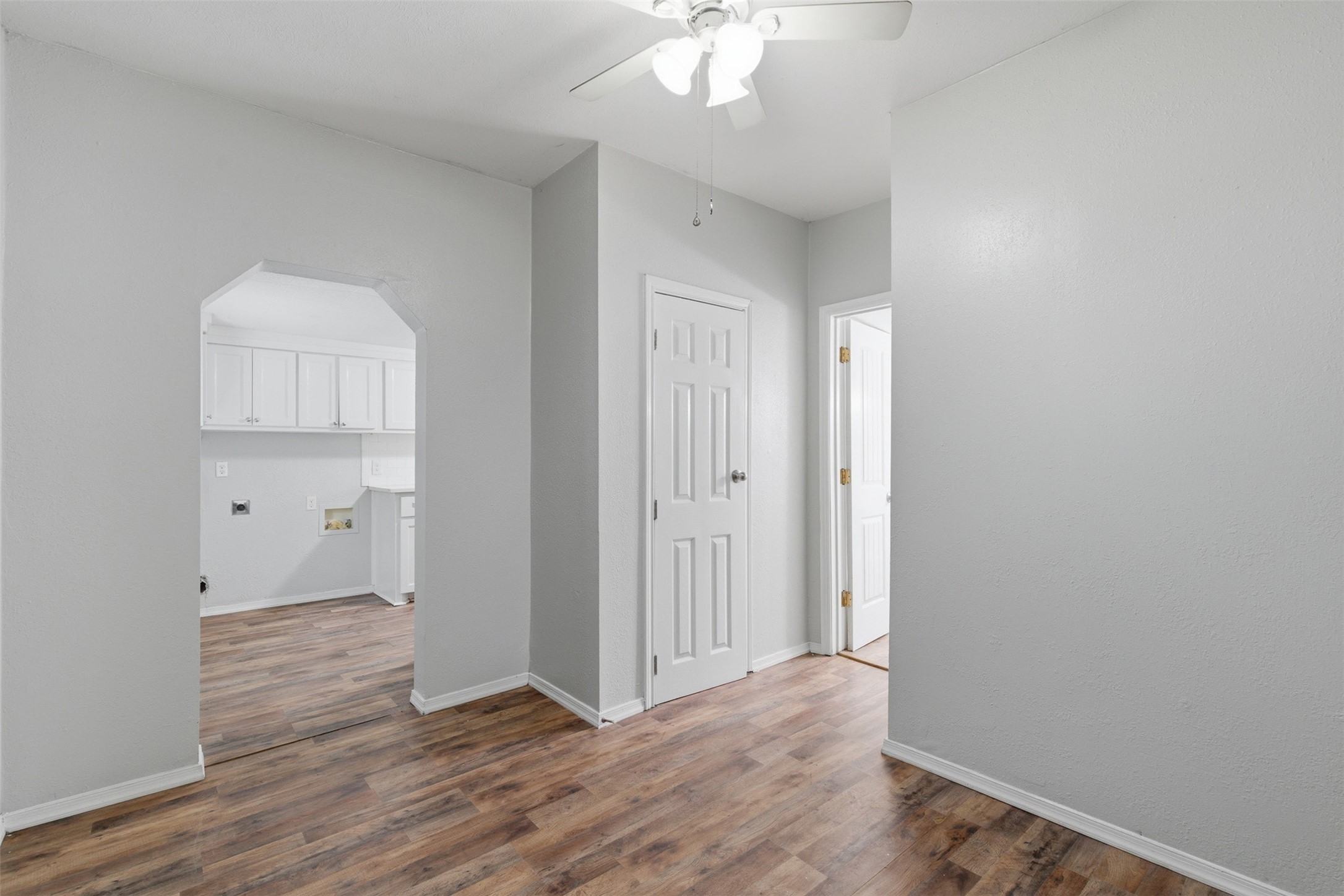 127 E Walker Street Denison TX 75021