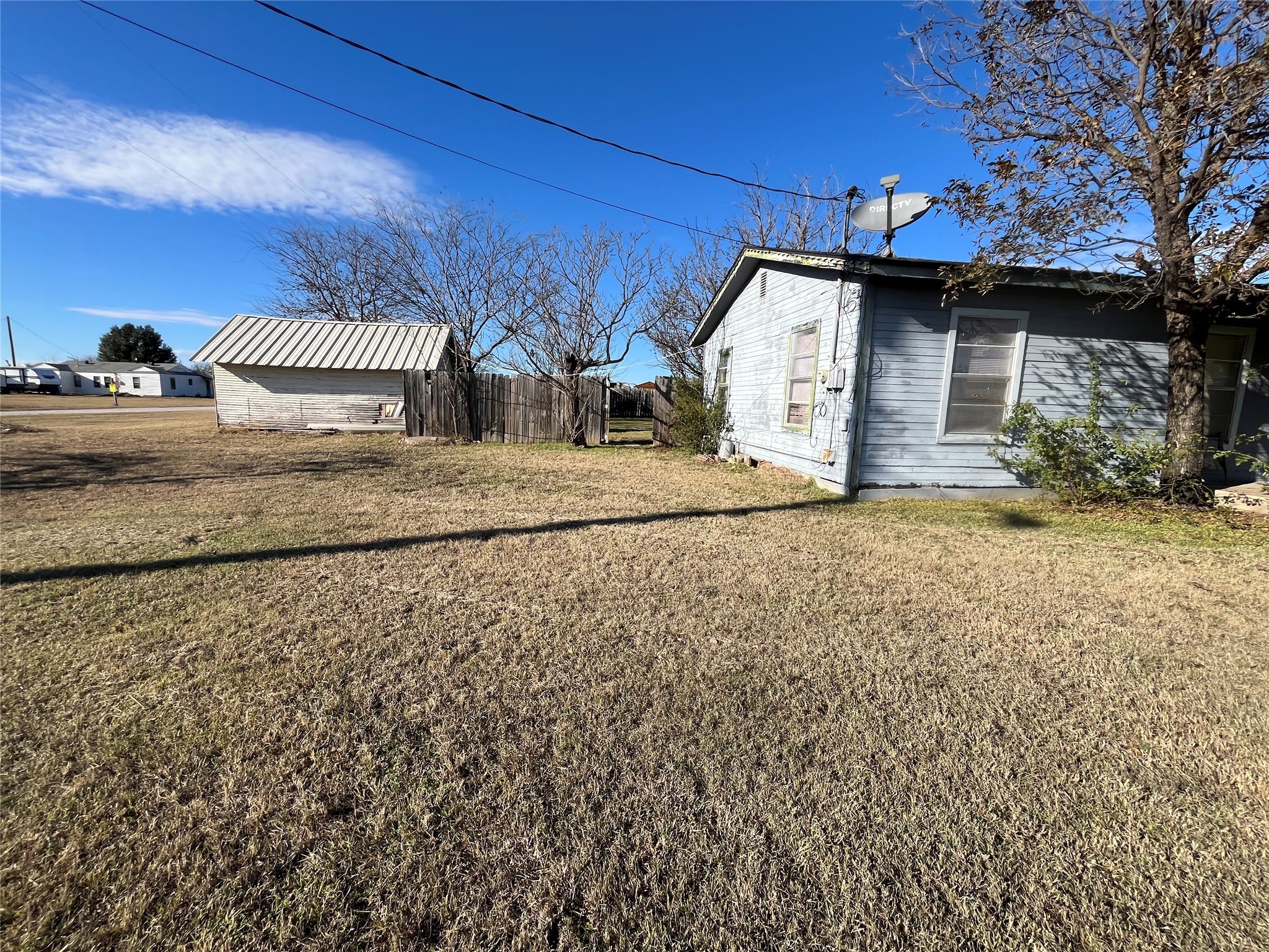 210 Colorado W Millsap TX 76066
