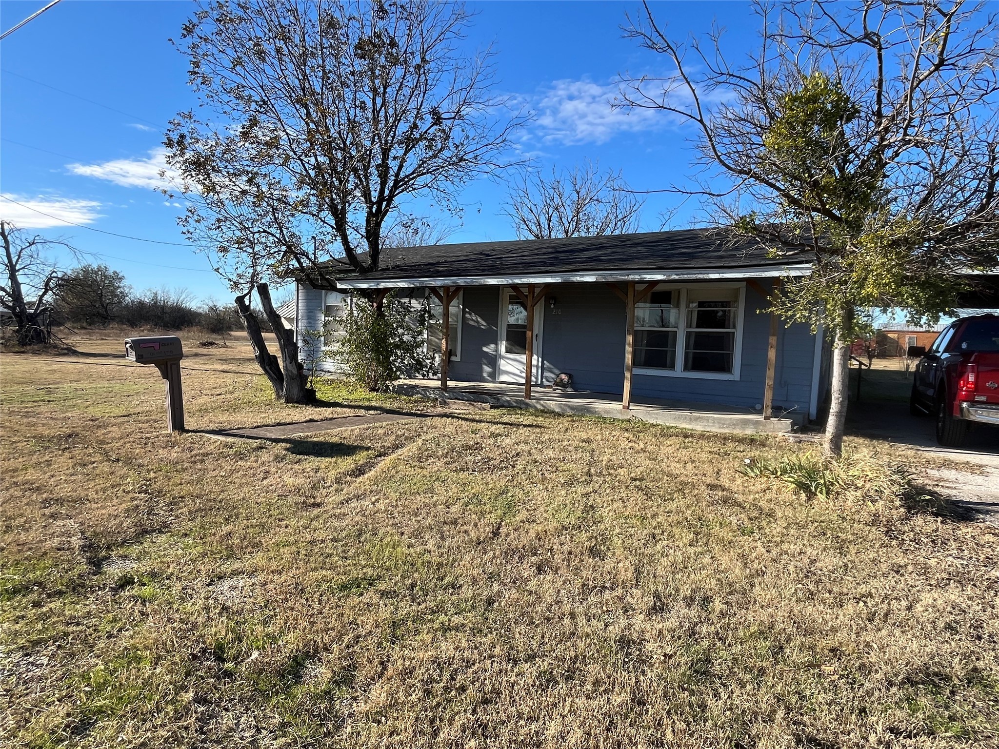 210 Colorado W Millsap TX 76066