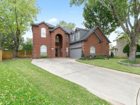 1901 Pavia Court Arlington TX 76006