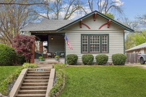 205 N Winnetka Avenue Dallas TX 75208
