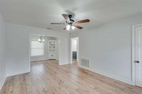 1033 E Elm Street Hillsboro TX 76645
