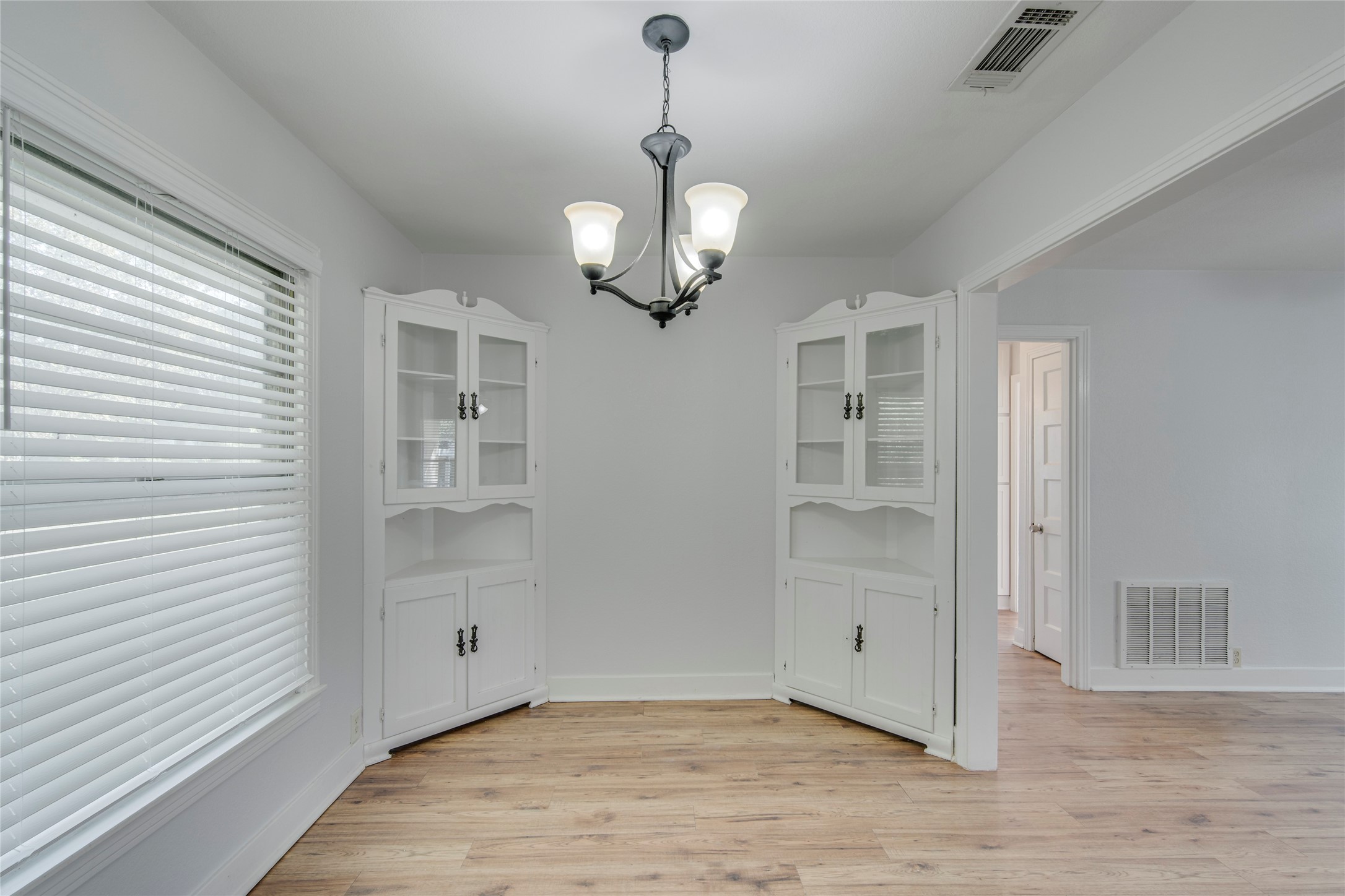 1033 E Elm Street Hillsboro TX 76645