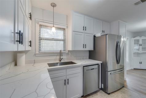 1033 E Elm Street Hillsboro TX 76645