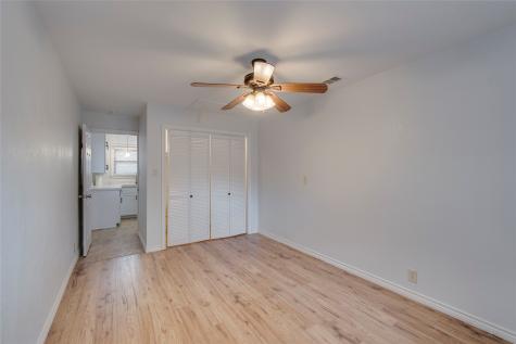 1033 E Elm Street Hillsboro TX 76645