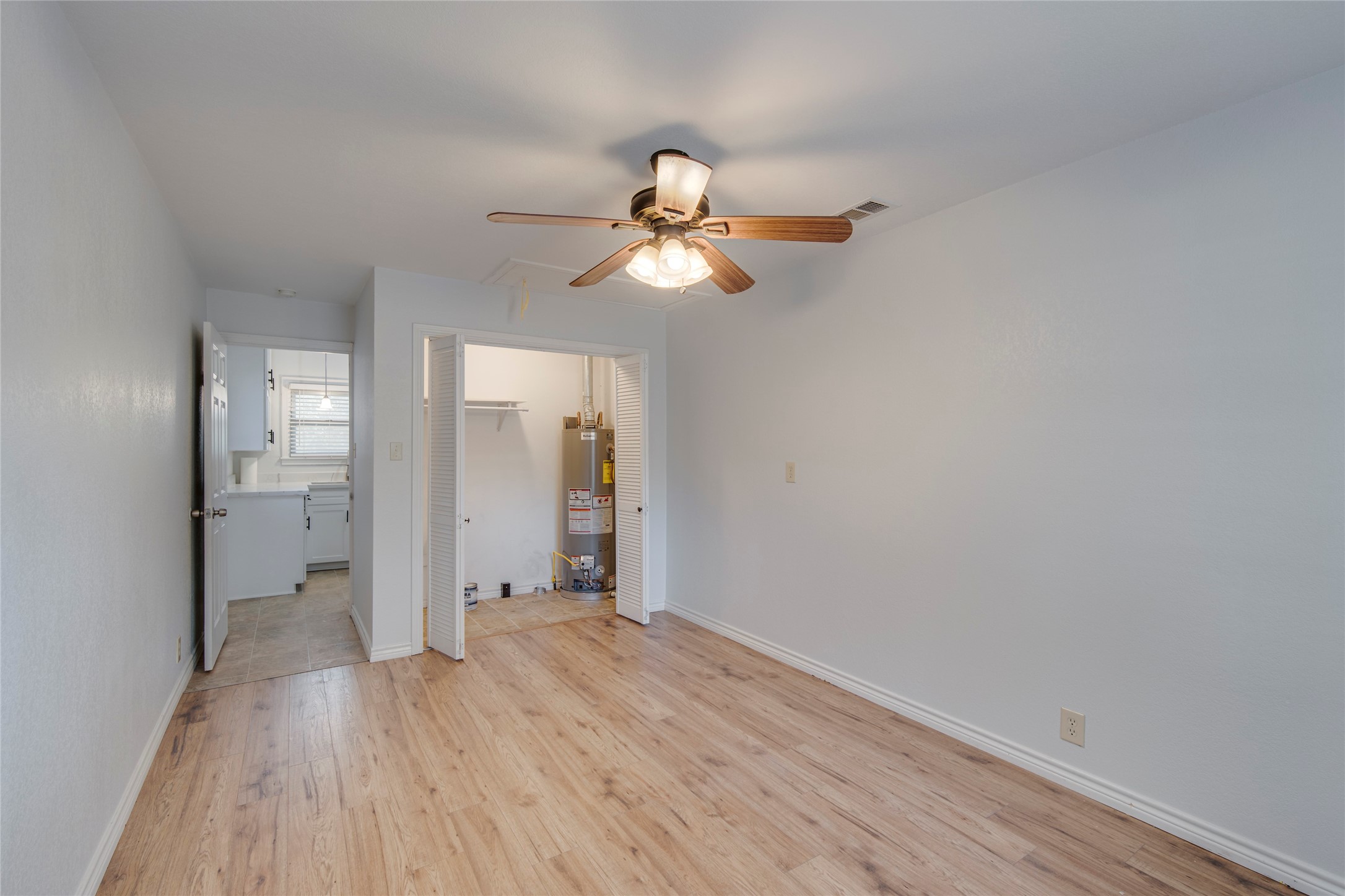 1033 E Elm Street Hillsboro TX 76645