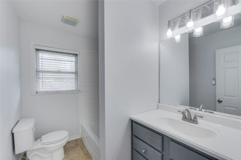 1033 E Elm Street Hillsboro TX 76645