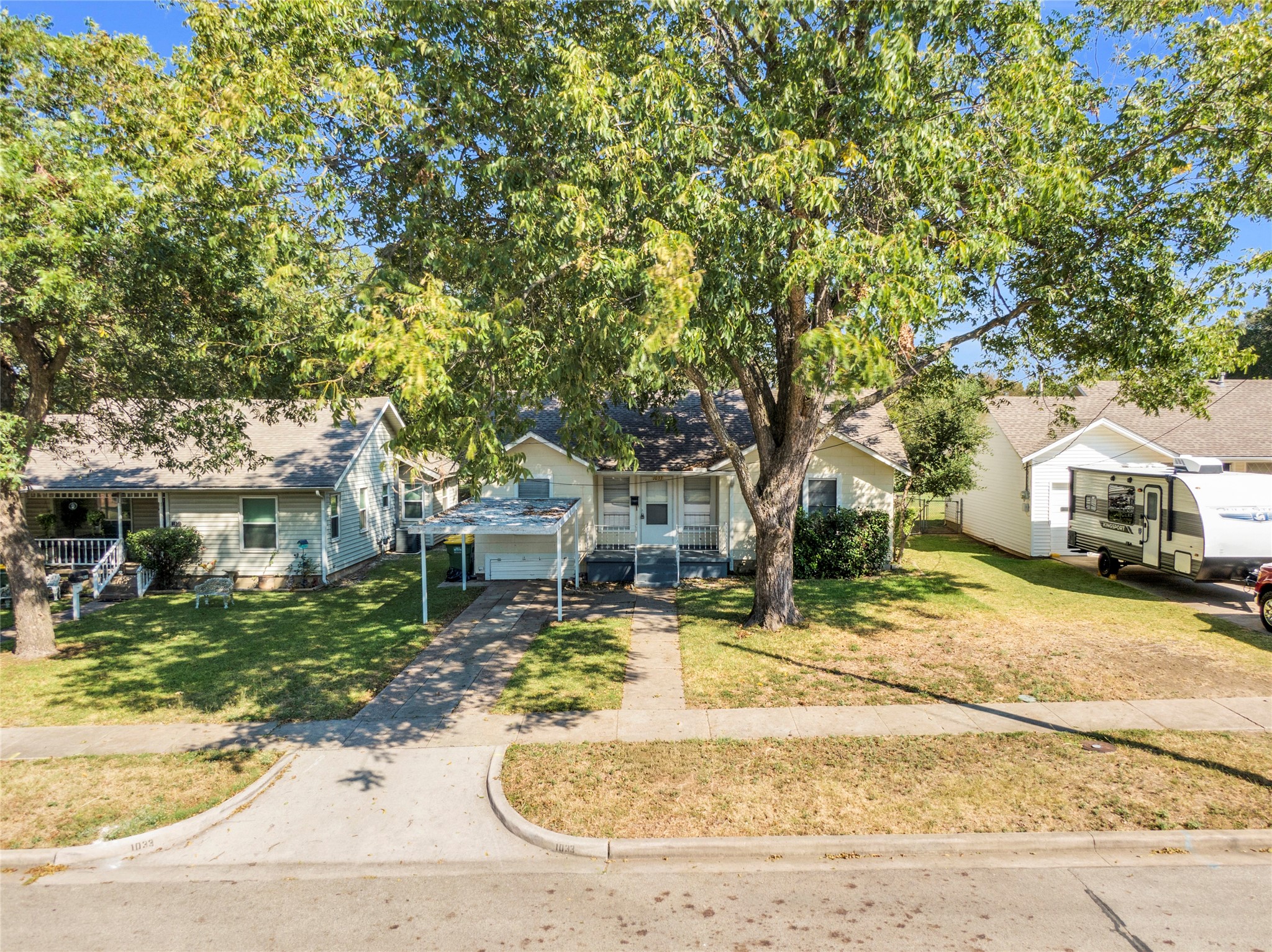 1033 E Elm Street Hillsboro TX 76645