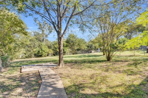 1033 E Elm Street Hillsboro TX 76645