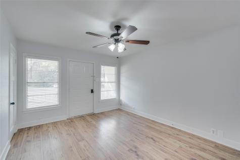 1033 E Elm Street Hillsboro TX 76645