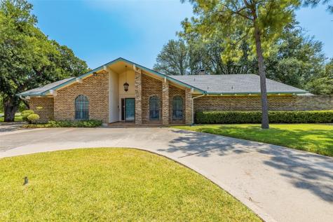 713 Havenwood Lane S Fort Worth TX 76112