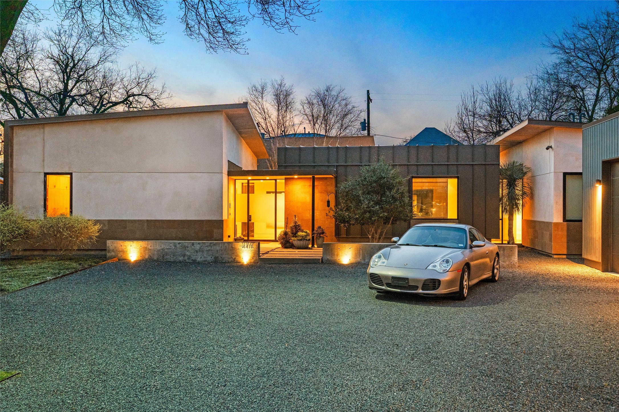 4411 Taos Road Dallas TX 75209
