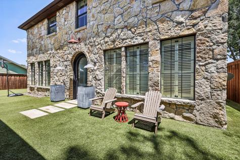 221 N Lucas Drive Grapevine TX 76051