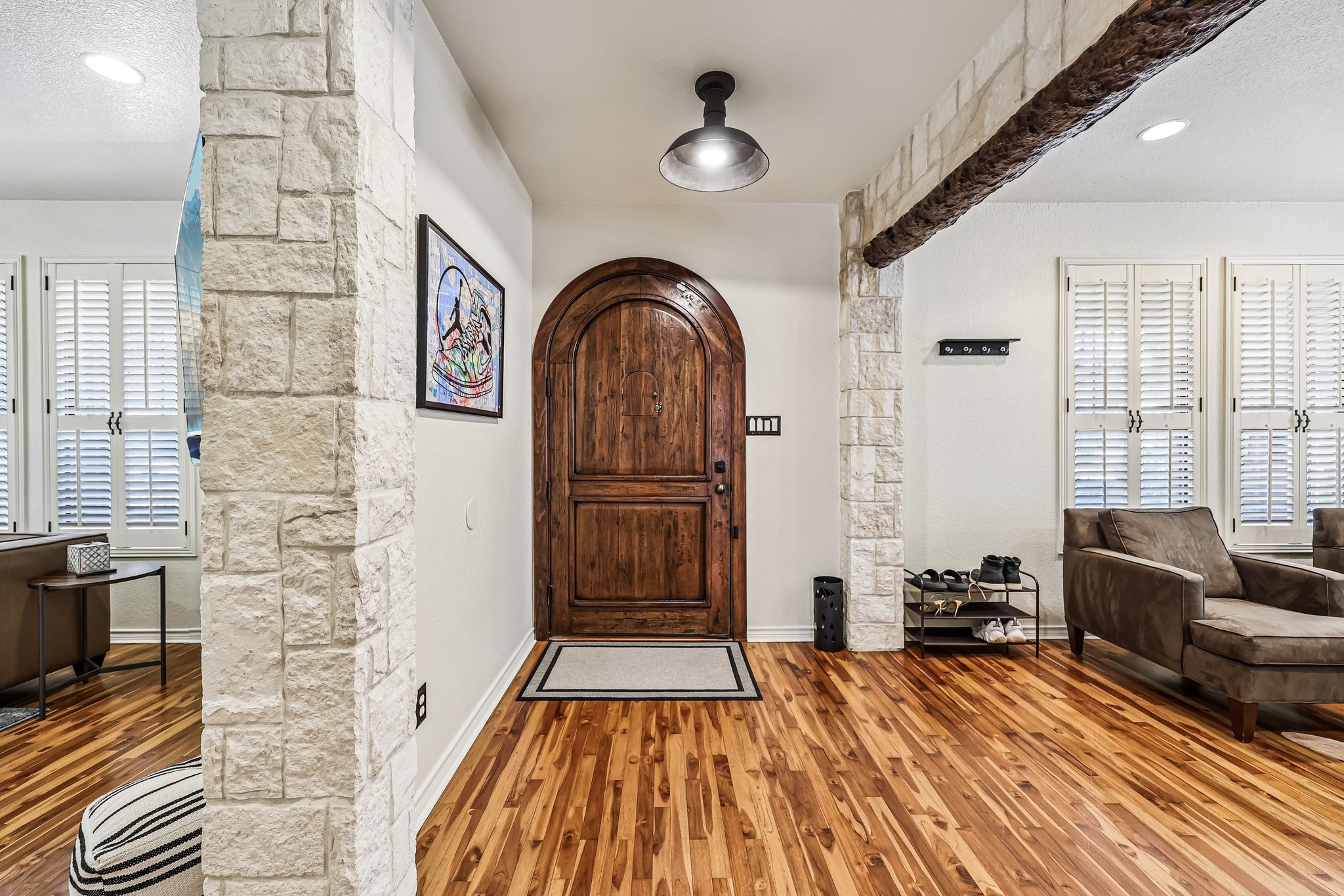 221 N Lucas Drive Grapevine TX 76051