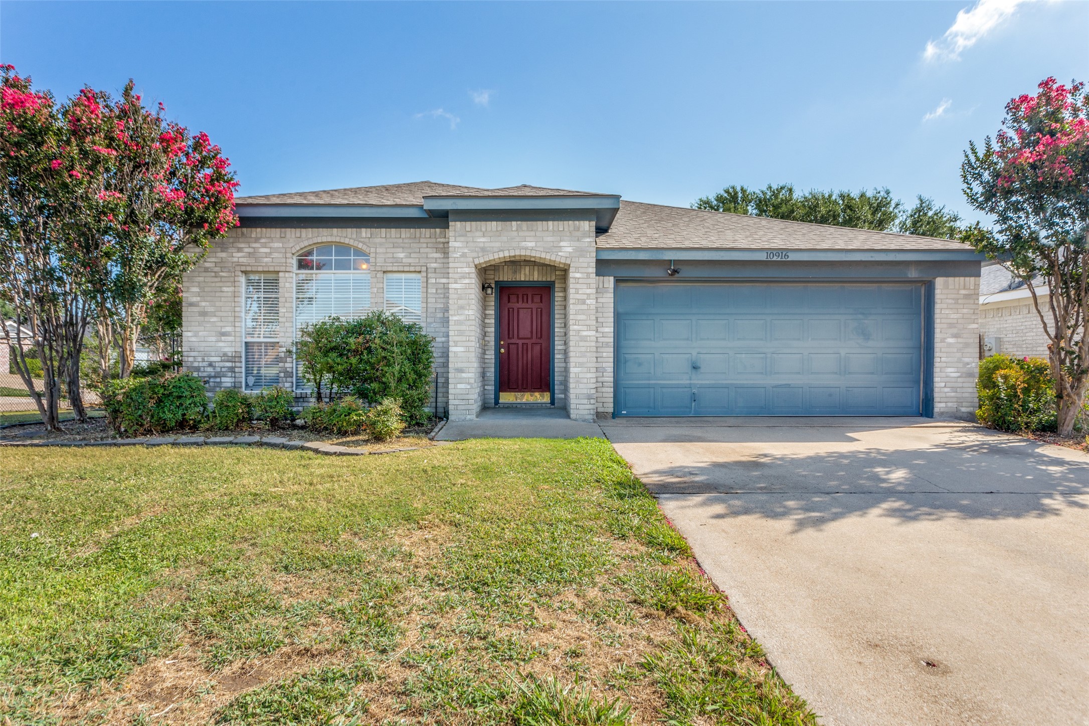 10916 Deauville Circle S Fort Worth TX 76108