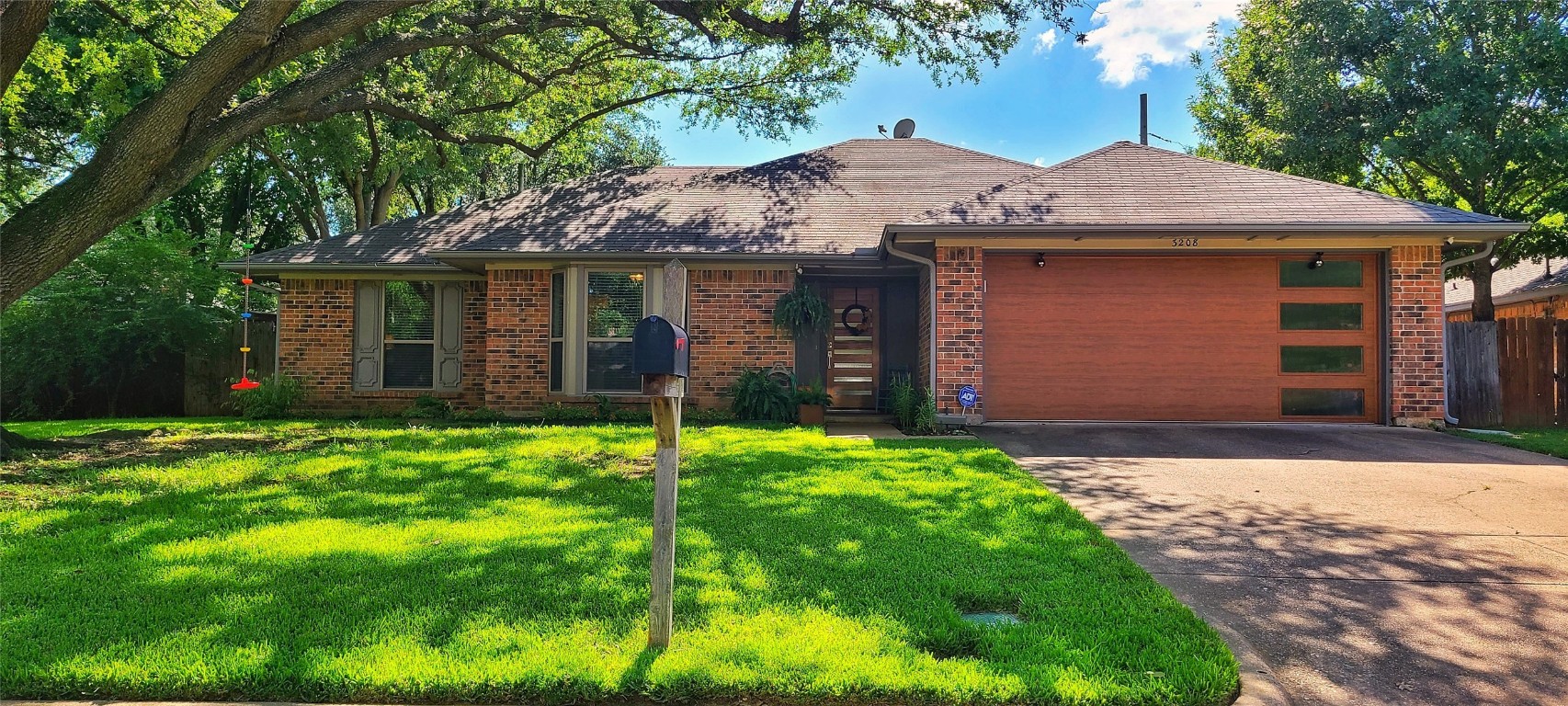 3208 Elkhart Court Arlington TX 76016