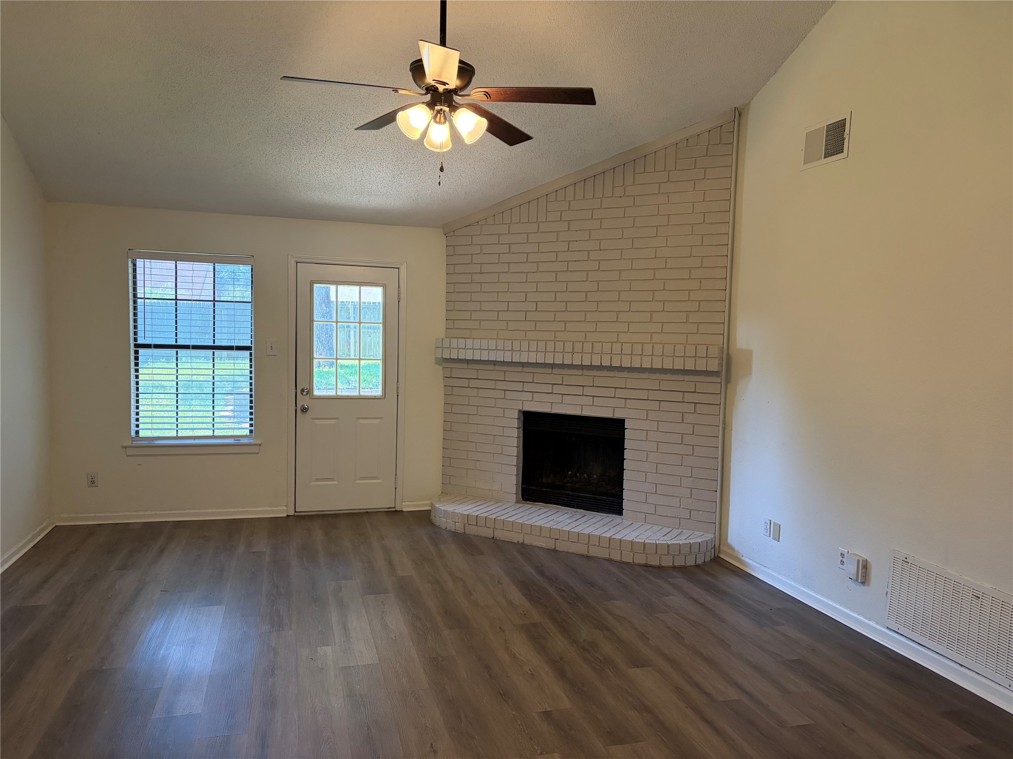 112 Cinnamon Lane Euless TX 76039