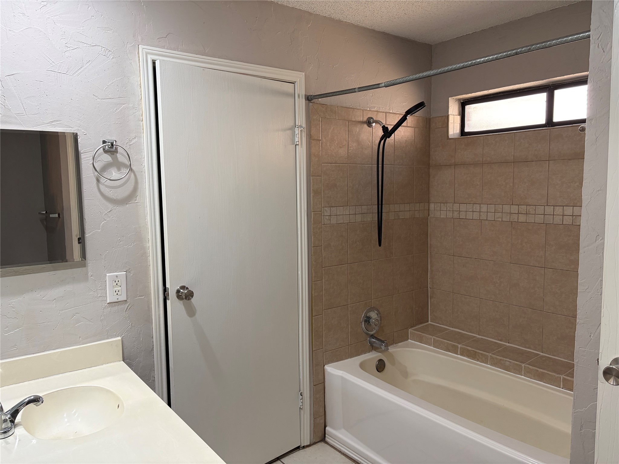 112 Cinnamon Lane Euless TX 76039