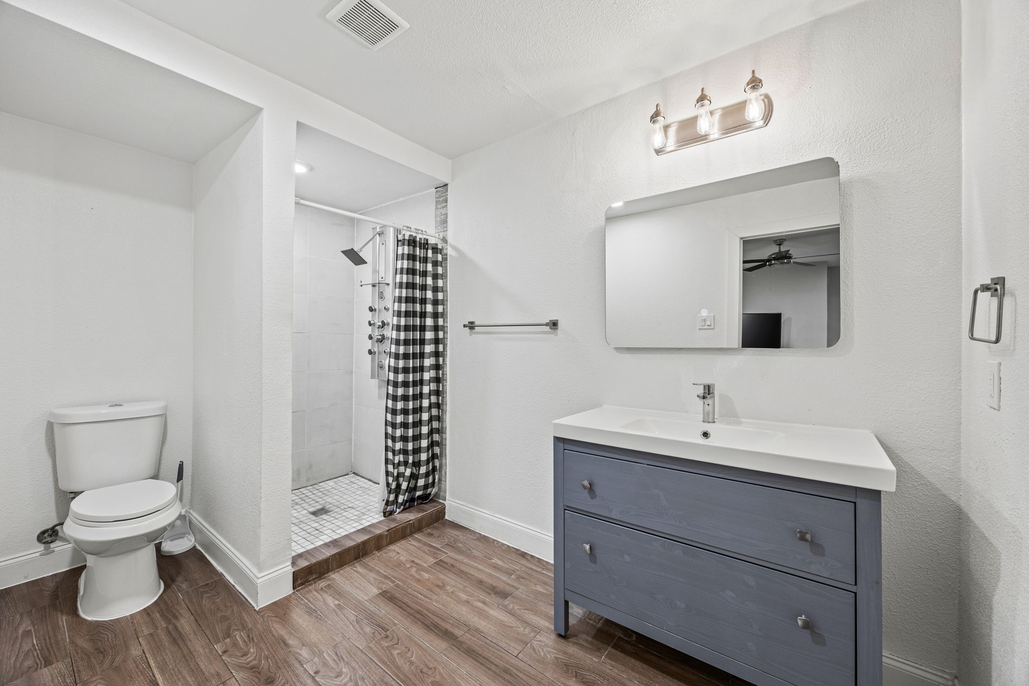 12935 Chandler Drive Dallas TX 75243