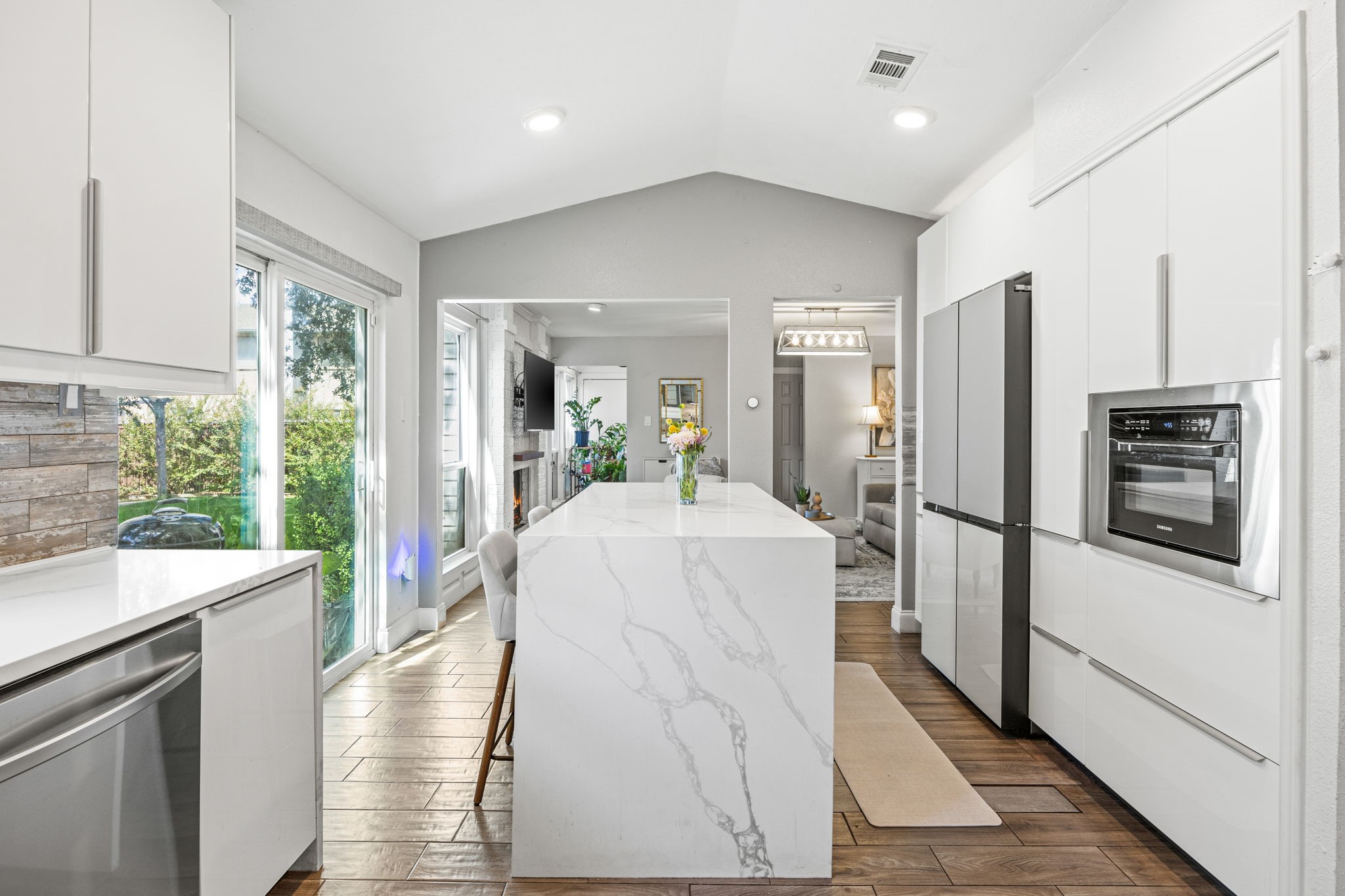 12935 Chandler Drive Dallas TX 75243