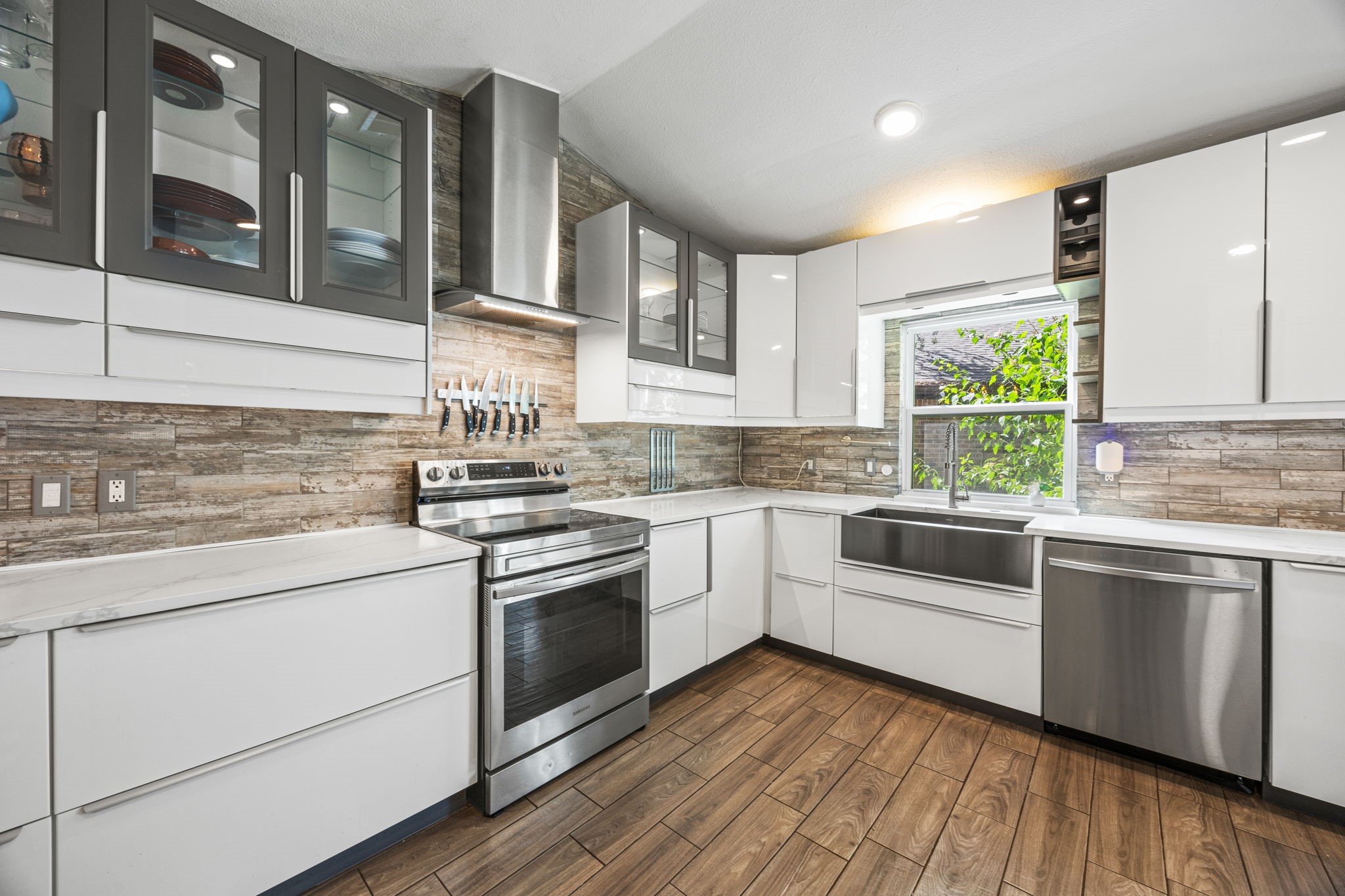 12935 Chandler Drive Dallas TX 75243
