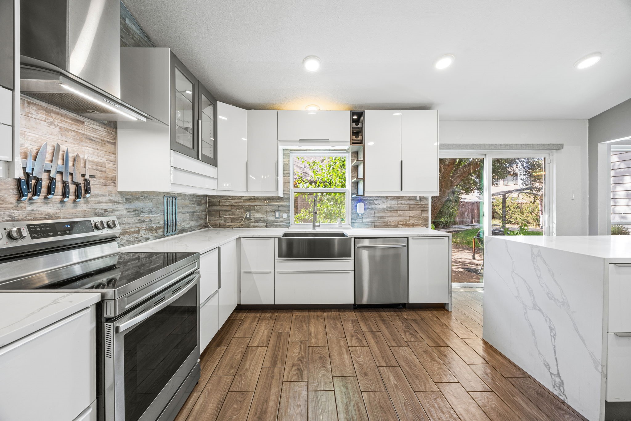 12935 Chandler Drive Dallas TX 75243