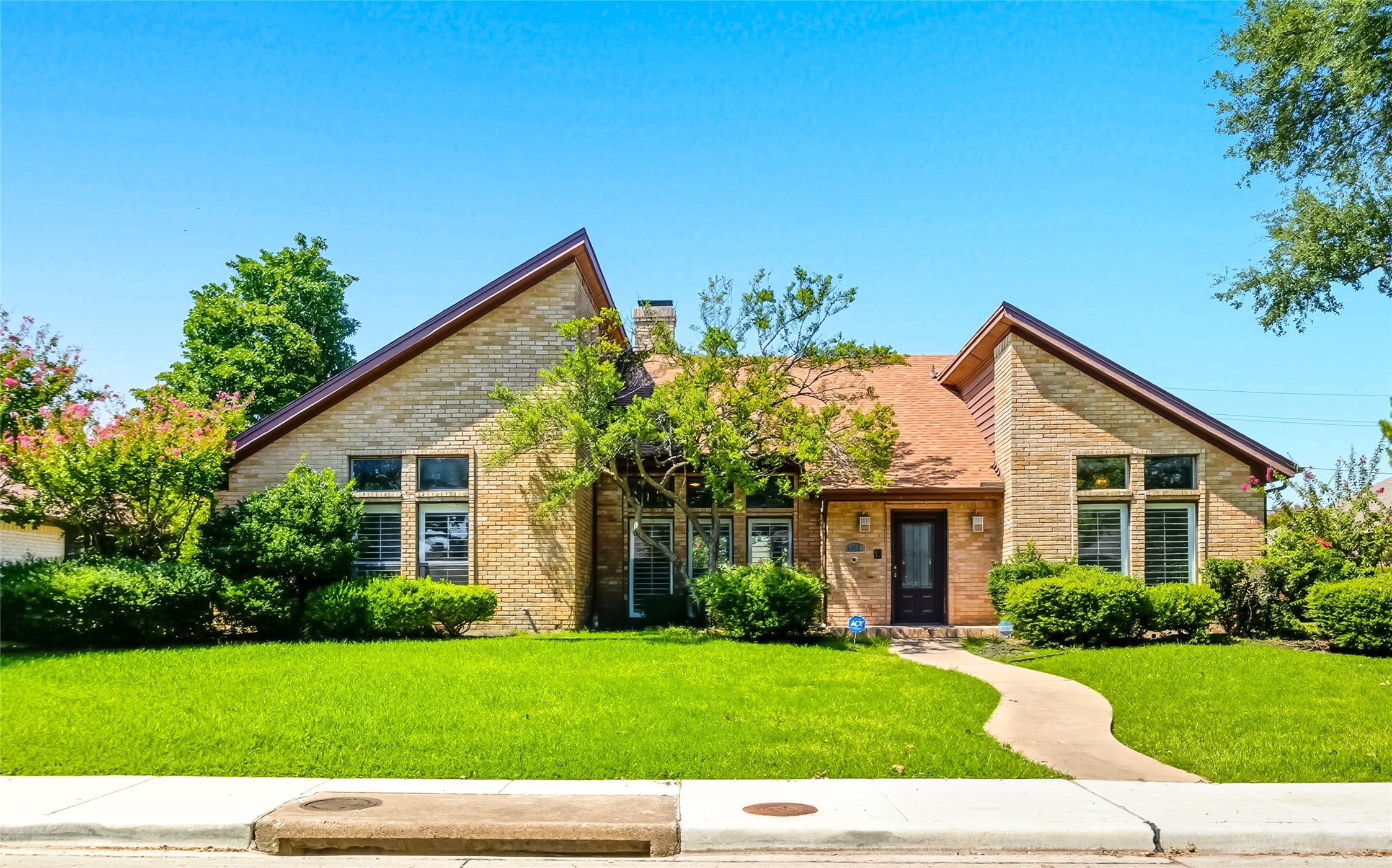 4034 Cobblers Lane Dallas TX 75287